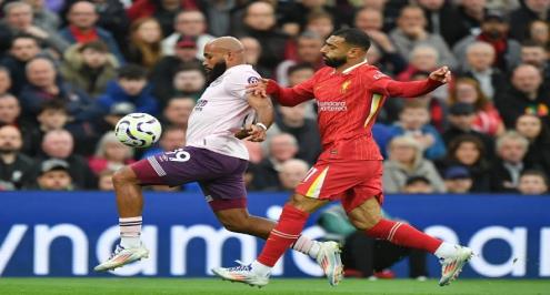 يواصل الضغط بمنشور غامض.. كيف تفاعلت صحف إنجلترا مع رسالة صلاح؟